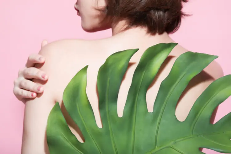 背中ニキビに!石鹸おすすめ13選|薬用・保湿で対策。赤いぶつぶつ&くすみに