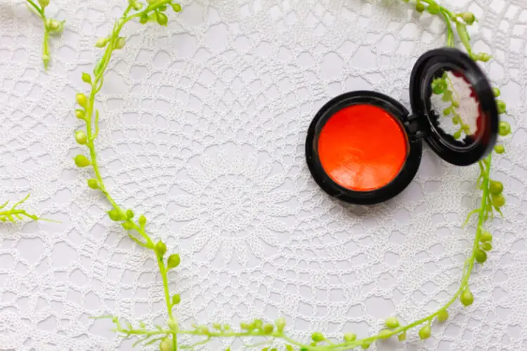 石鹸で落とせるチークおすすめ10選!肌に優しくしっかり発色。プチプラも