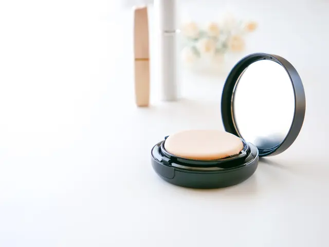 【2023年】40代向け!シミ隠し神ファンデーション20選。陶器肌になりたい人向け