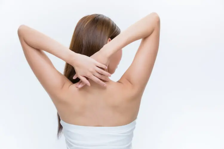 背中の毛 届かない