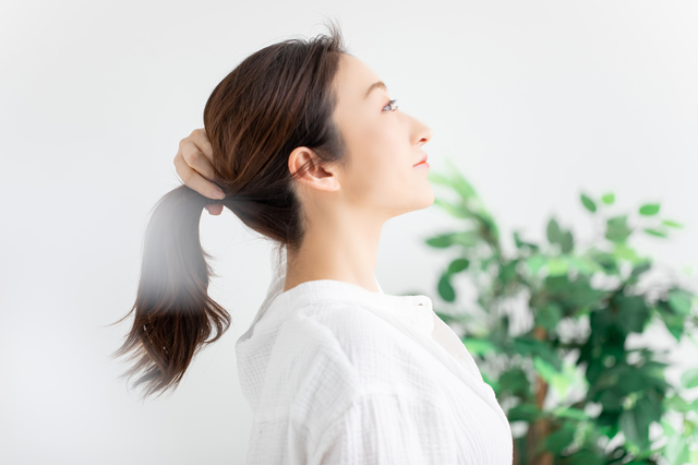 ひっつめ髪　ヘアアレンジ