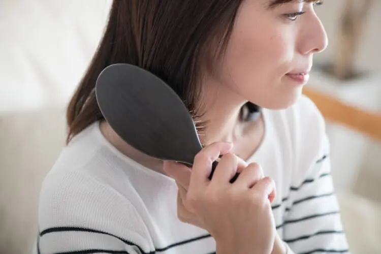 髪 とかす ブラシ