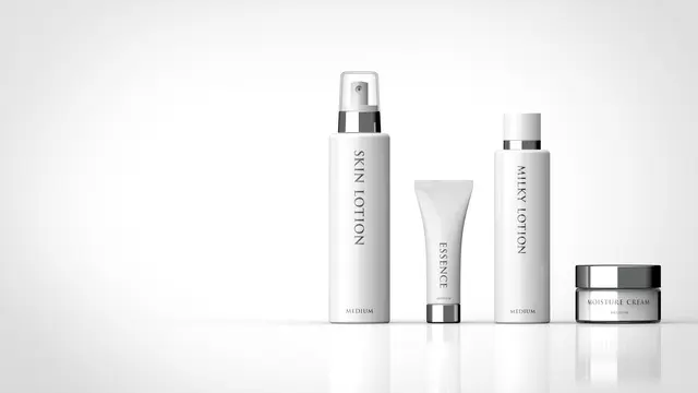 100人が選ぶ!美白美容液ランキング。本当に良いのはどれ?メラノCCやHAKUも